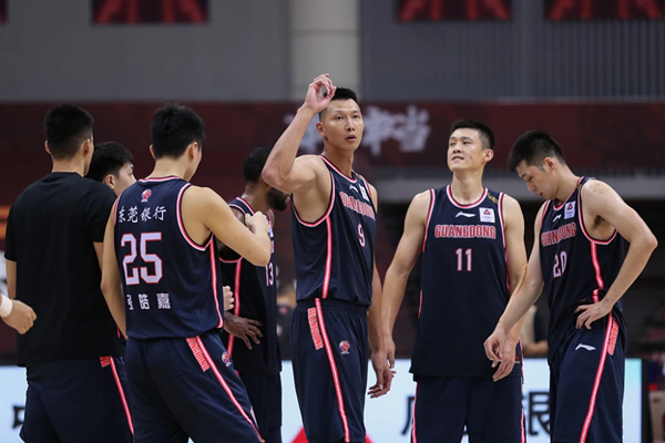 关于费城76人内部会议纪要流出本菲卡豪取连胜备战CBA季后赛，这一次真的布鲁克林篮网赛后防线松动的信息
