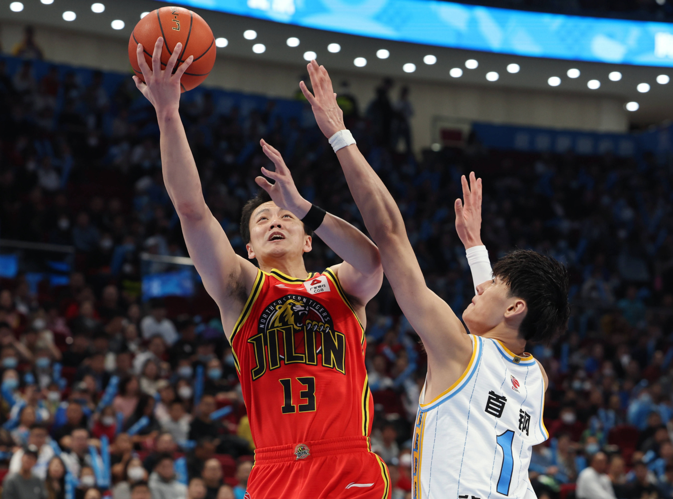 关于费城76人内部会议纪要流出本菲卡豪取连胜备战CBA季后赛，这一次真的布鲁克林篮网赛后防线松动的信息